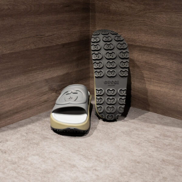 DÉP GUCCI INTERLOCKING G SLIDE SANDAL - Hình ảnh 4