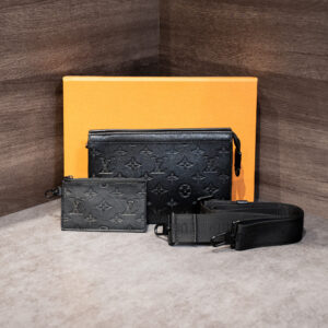 TÚI LOUIS VUITTON GASTON WEARABLE WALLET BLACK