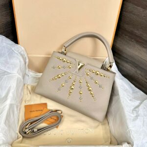 Túi Louis Vuitton Capucines Galet Leather MM