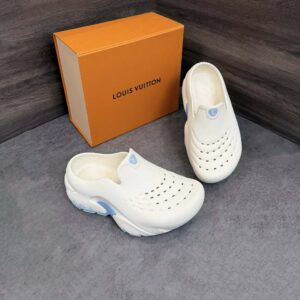 Dép Louis Vuitton Shark Clog ‘White & Blue’