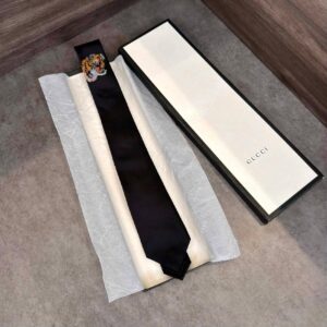 Cà Vạt Gucci Lụa Hoạ Tiết Hổ Thêu