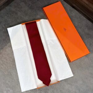 Cà Vạt Hermes New Faconnee Rouge Cardinal