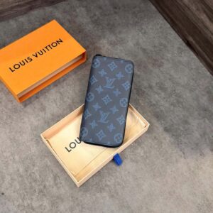 Ví Louis Vuitton Monogram Shadow Leather Vertical Zippy Navy